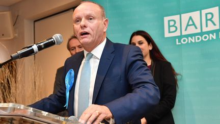 Le député conservateur Mike Freer après sa victoire aux élections législatives de 2019 à Londres (JACOB KING / MAXPPP)