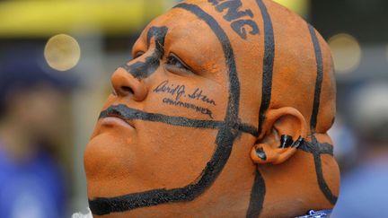 Un supporter de l'&eacute;quipe de basket des Dallas Mavericks &agrave; Dallas, le 7 juillet 2011. (MARK HUMPHREY / AP / SIPA)