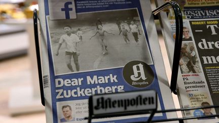 Une lettre ouverte à Facebook en une du journal norvégien "Aftenposten" vendredi 9 septembre 2016.
 (Cornelius Poppe/AP/SIPA)