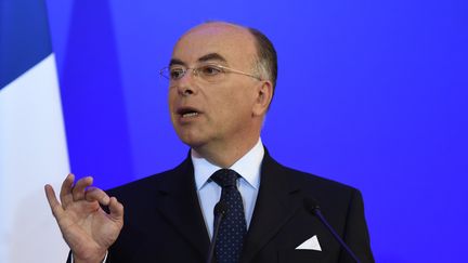 Le ministre de l'Intérieur, Bernard Cazeneuve, à Paris, le 23 août 2016. (STEPHANE DE SAKUTIN / AFP)