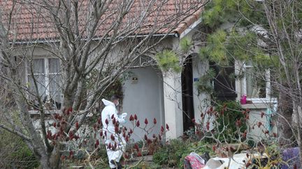 La première victime du tueur est une personne âgée vivant seule dans un pavillon, route de l'aéroport&nbsp;à Chabeuil&nbsp;(Drôme), le 26 décembre 2016. (FABRICE ANTERION / MAXPPP)