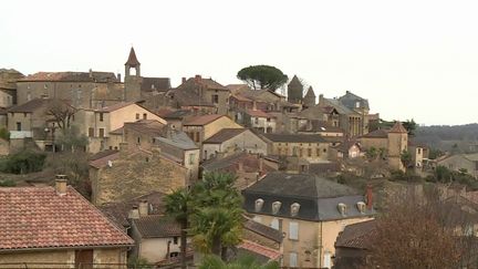 De vieilles pierres et des ruelles pittoresques... Belvès, la cité médiévale du Périgord Noir, a bien l'intention de faire valoir tous ses atouts et de décrocher le titre de village préféré des Français. (France 3)