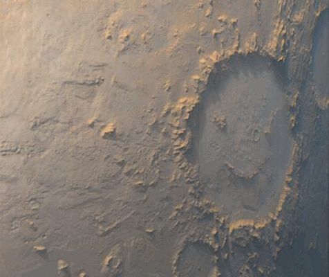 Le cratère Galle, sur Mars, aussi surnommé "Happy face crater". (NASA / JPL / MALIN SPACE SCIENCE SYSTEMS)