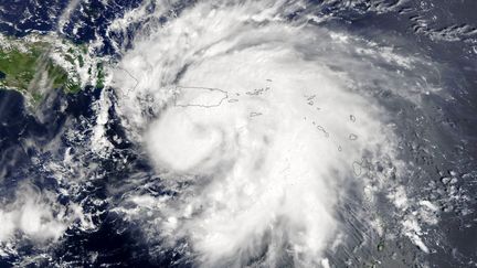 Une photo satellite de l'ouragan Fiona, le 18 septembre 2022. (NASA EARTH OBSERVATORY / COVER IMAGES / SIPA)