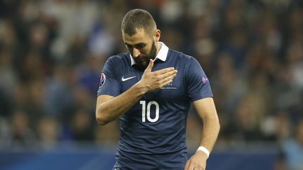 Karim Benzema lors d'un match amical entre la France et l'Arm&eacute;nie &agrave; l'Allianz Riviera de Nice (Alpes-Maritimes), le 8 octobre 2015. (VALERY HACHE / AFP)