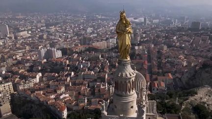 En mai 2024, un appel aux dons a été lancé pour rénover la basilique Notre-Dame de la Garde à Marseille (Bouches-du-Rhône). 800 000 euros ont déjà été récoltés. Les travaux sont prévus pour la fin de l’année 2024.