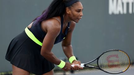 Serena Williams, lors de son match contre Venus Williams, le 13 août 2020 à Lexington, Kentucky.  (DYLAN BUELL / GETTY IMAGES NORTH AMERICA)