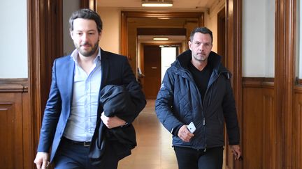 Jérôme Kerviel (à droite) et son avocat Julien Dami Le Coz, au Palais de justice de Paris, le 18 juin 2018. (ERIC FEFERBERG / AFP)