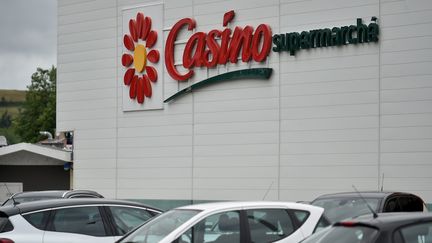 Le groupe Casino compte 56 000 salariés en France. (REMY PERRIN / MAXPPP)