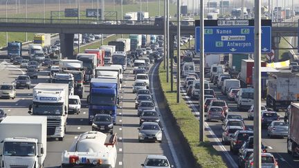 Les embouteillages sur le ring de Bruxelles en 2011 (BRUNO FAHY / MAXPPP)