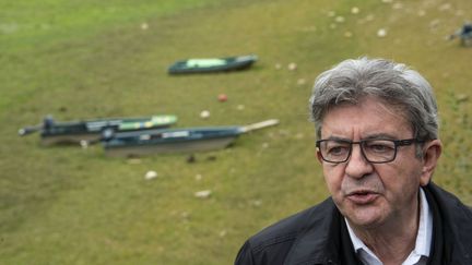 Le chef de file&nbsp;du groupe La France insoumise à l'Assemblée nationale, Jean-Luc Mélenchon, le 2 octobre 2020 à Villers-Le-Lac (Doubs). (SEBASTIEN BOZON / AFP)