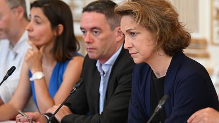 Le secrétaire général adjoint de la CFDT Yvan Ricordeau et la secrétaire générale Marylise Léon, le 12 juillet 2023. (BERTRAND GUAY / AFP)