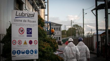 L'usine Lubrizol de Rouen, le 27 septembre 2019. (LOU BENOIST / AFP)