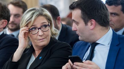 Marine Le Pen et Florian Philippot, à une convention du Front national, le 5 janvier 2017, à Paris. (CHAMUSSY / SIPA)