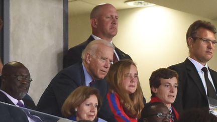 Joe Biden (au centre) (EMMANUEL DUNAND / AFP)