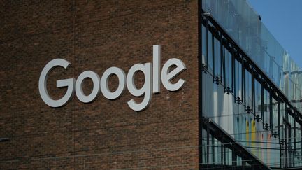 Un bâtiment de Google à Dublin (Irlande), le 22 janvier 2021. (ARTUR WIDAK / NURPHOTO / AFP)