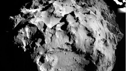 &nbsp; (La comète "Tchouri" prise en photo par Philae à 3 km de distance © ESA)