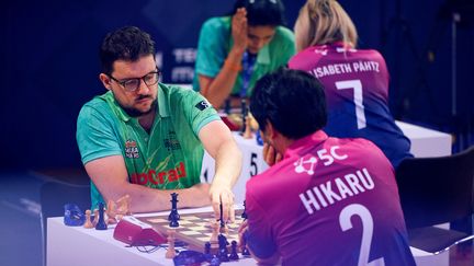 Lors de la première journée de la compétition Global Chess League à Londres le 3 octobre 2024. (BENJAMIN CREMEL / AFP)