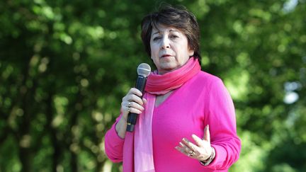 Corinne Lepage, lors d'une réunion de soutien à Emmanuel Macron, le 4 mai 2017 à Bordeaux. (LARTIGUE STEPHANE / MAXPPP)