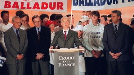 Balladur en campagne lors de la présidentielle de 1995 (AFP/JOEL ROBINE)