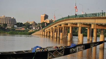 Le fleuve Niger, vu de Niamey, la capitale du Niger. (SIA KAMBOU / AFP)