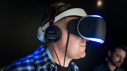 Le casque de réalité virtuelle de Sony Playstation VR. (TESTED)