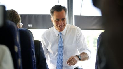 Le candidat r&eacute;publicain &agrave; la pr&eacute;sidentielle Mitt Romney en route vers l'usine Solyndra &agrave; Fremont, en Californie (Etats-Unis), le 31 mai 2012. (BECK DIEFENBACH / REUTERS)