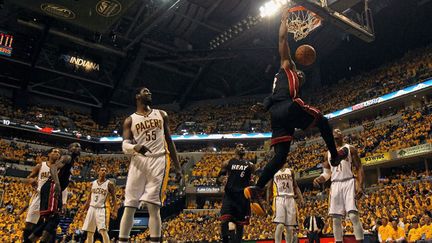 Dwyane Wade au dunk face aux Pacers