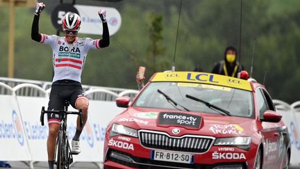 Auteur d'un grand numéro, Patrick Konrad s'impose en solitaire à Saint-Gaudens ! Parti à 36 kilomètres de l'arrivée l'Autrichien a résisté au retour des poursuivants. Il devance Sonny Colbrelli et Michael Matthews.