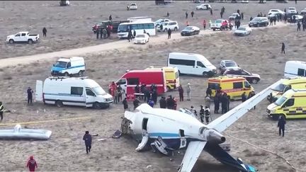 Kazakhstan : un crash d'avion fait 38 morts