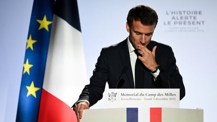 Emmanuel Macron à Aix-en-Provence le 5 décembre 2022. (CHRISTOPHE SIMON / AFP)