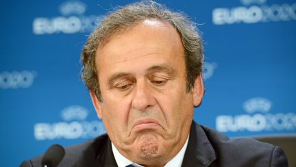 &nbsp; (Michel Platini soucieux après que la Fifa ait annoncé qu'elle n'examinerait pas candidature à la présidence tant qu'il est suspendu  © MaxPPP)