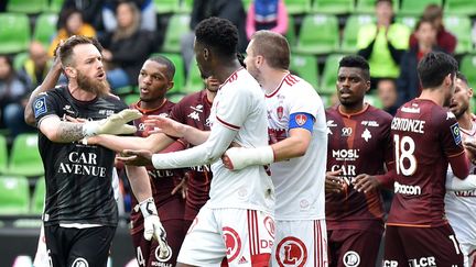 Alexandre Oukidja face à Brest, le 24 avril 2022. (JEAN-CHRISTOPHE VERHAEGEN / AFP)