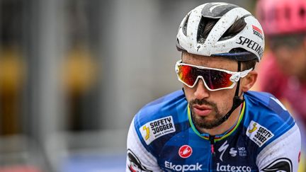 Julian Alaphilippe lors du Tour des Flandres le 2 avril 2023. (ERIC LALMAND / BELGA / AFP)