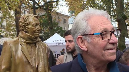 Une statue de La Comédie humaine et son modèle (G Soudat France 3 Centre- Val de Loire)