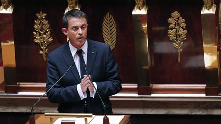 Manuel Valls, devant les d&eacute;put&eacute;s, &agrave; l'Assembl&eacute;e nationale,&nbsp;le 8 juillet 2015. ( JACKY NAEGELEN / REUTERS)