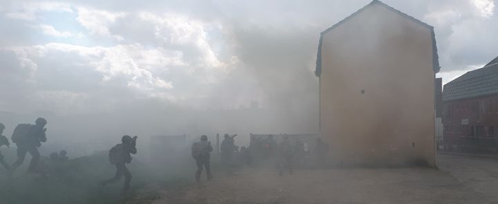 Exercice au&nbsp;camp militaire de Sissonne (Aisne). (FRANCK COGNARD / RADIO FRANCE)