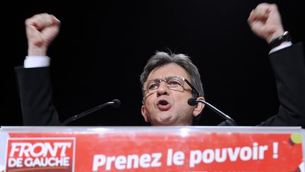 Le candidat du Front de gauche &agrave; la pr&eacute;sidentielle, Jean-Luc M&eacute;lenchon, lors d'un meeting &agrave; Metz (Moselle), le 18 janvier 2012. (JEAN-CHRISTOPHE VERHAEGEN / AFP PHOTO)