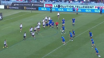 Dimanche 5 février, les Bleus ont signé une victoire étriquée en Italie (29-24) lors de leur premier match du Tournoi des six nations 2023. (FRANCEINFO)