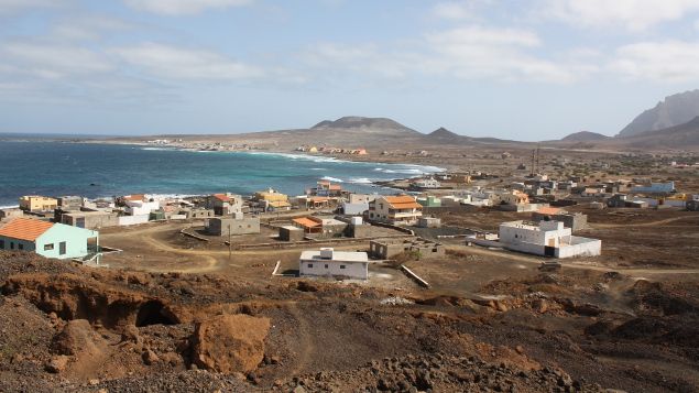 &nbsp; (La baie de Calhau vue du volcan © Emmanuel Langlois / Radio France)