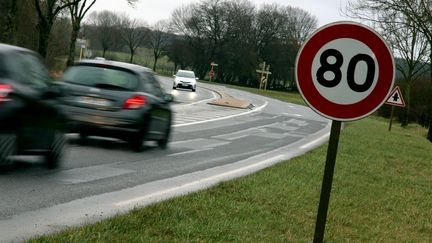 A Thionville (Moselle), sur une portion de route où la vitesse est limitée à 80 km/h, le 31 janvier 2018.&nbsp; (PIERRE HECKLER / MAXPPP)