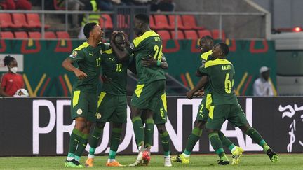 Les Sénégalais célèbrent&nbsp;le but de Sadio Mané, le mardi 25 janvier 2022, face au Cap-Vert en 8e de finale de la Coupe d'Afrique des Nations. (BACKPAGEPIX/SHUTTERSTOCK/SIPA / SIPA)