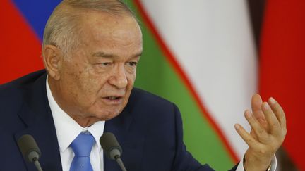 Le président Islam Karimov participe à une conférence de presse avec son homologue russe, Vladimir Poutine, après leur rencontre à Moscou, le 26 avril 2016. (MAXIM SHEMETOV / POOL)