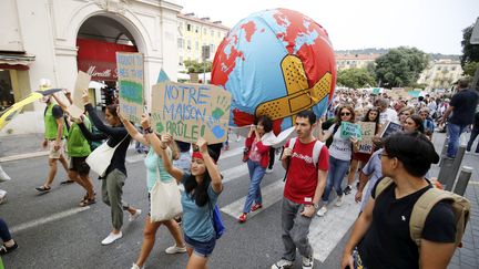 Lors d'une marche pour le climat à&nbsp;Nice le 21 novembre 2019. Photo d'illustration. (DYLAN MEIFFRET / MAXPPP)