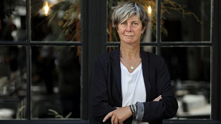 La romancière française Sandrine Collette photographiée à Paris le 29 juin 2022 (THOMAS COEX / AFP)