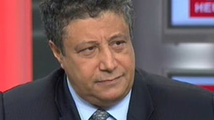 Yazid Sabeg, commissaire à la Diversité, sur le plateau du 13 heures de France 2, le 18 décembre 2008. (France 2)