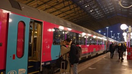 SNCF : un train relie Paris à Bruxelles pour 10 euros (France 2)