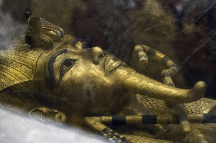 Détail du sarcophage en or de Toutankhamon prise à Louxor 28 sept 2015.
 (Khaled Desouki / AFP)