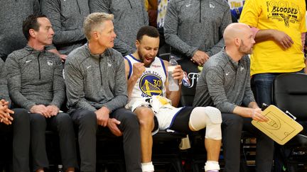 Stephen Curry, des&nbsp;Golden State Warriors, lors du match 5 des finales NBA face à Boston. (EZRA SHAW / GETTY IMAGES NORTH AMERICA)