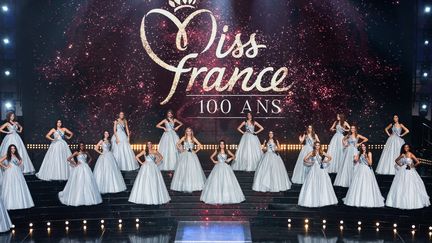 Lors du concours de Miss France 2021, au Puy-du-Fou le 19 décembre 2020. (LOIC VENANCE / AFP)